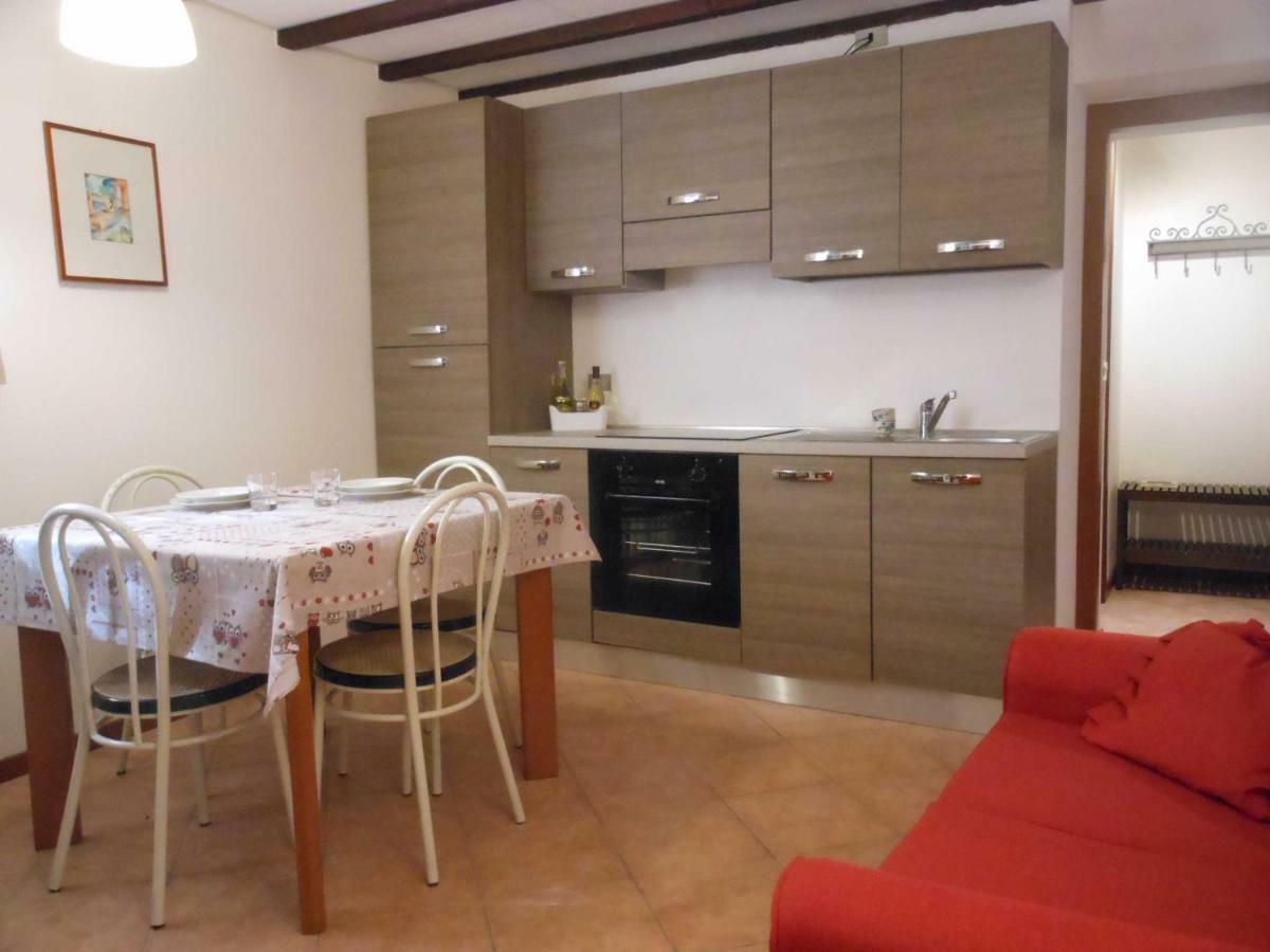Apartmán Il Vecchio Cortile Mandello del Lario Exteriér fotografie